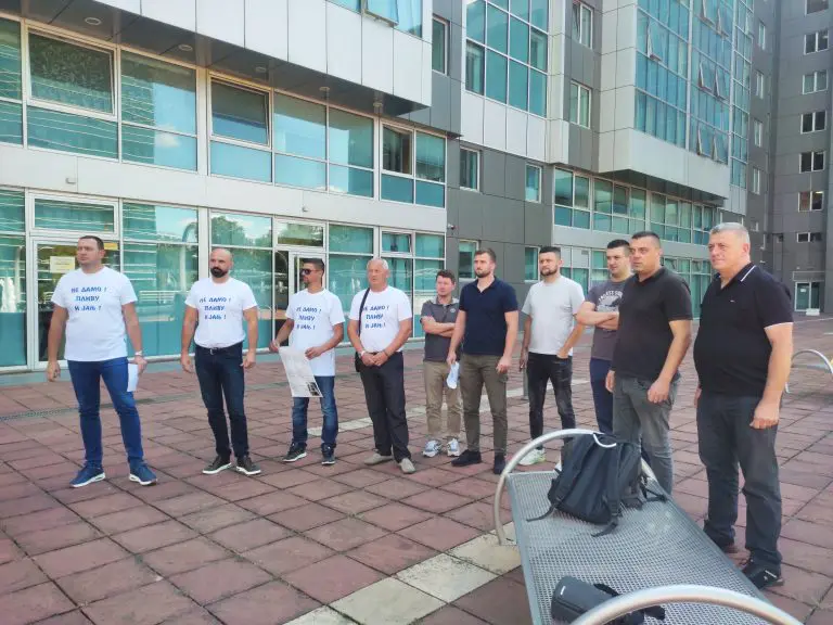 Građani predali zahtjeve Vladi: Rok od 14 dana za zaustavljanje hidroelektrane na Plivi ili kreću narodni protesti!