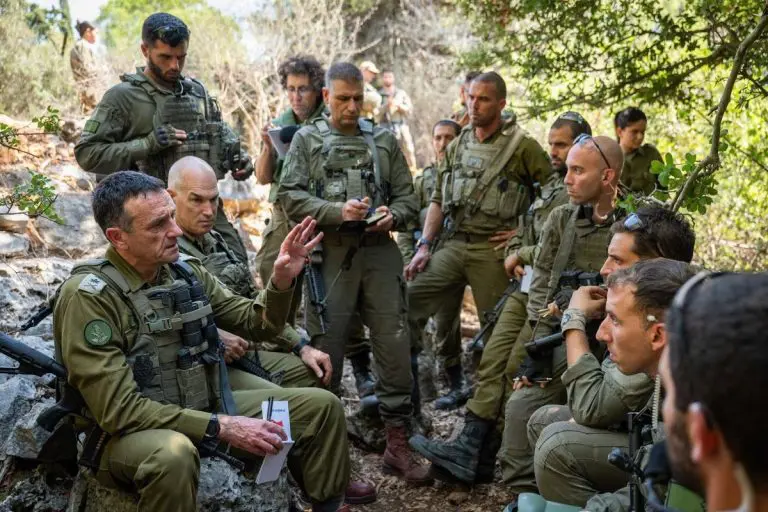 Na pomolu “potpuni rat”: Izrael priprema kopnenu invaziju na Liban
