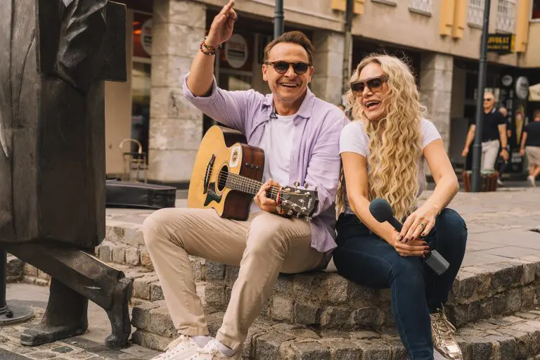 Enis sa Selmom Bajrami – Bingomobil u Tuzli dobio svoj Instagram profil