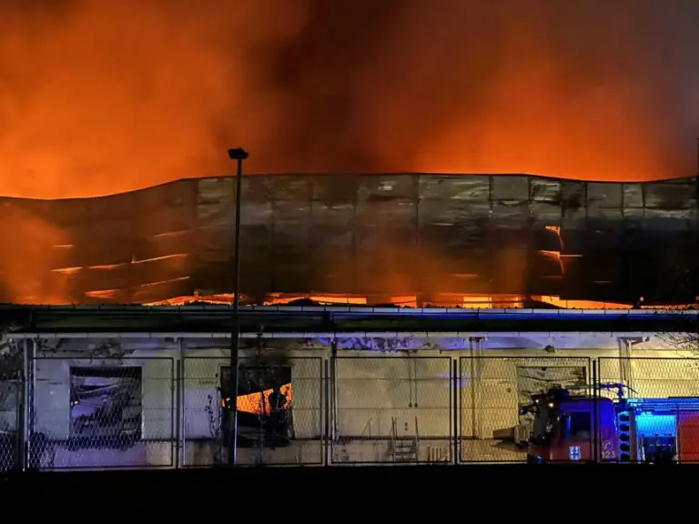 Veliki požar u skladištu Tropika, ogromna šteta (VIDEO)