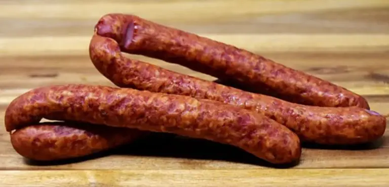 Zbog opasne bakterije povlači se dimljena kobasica: Može biti smrtonosna