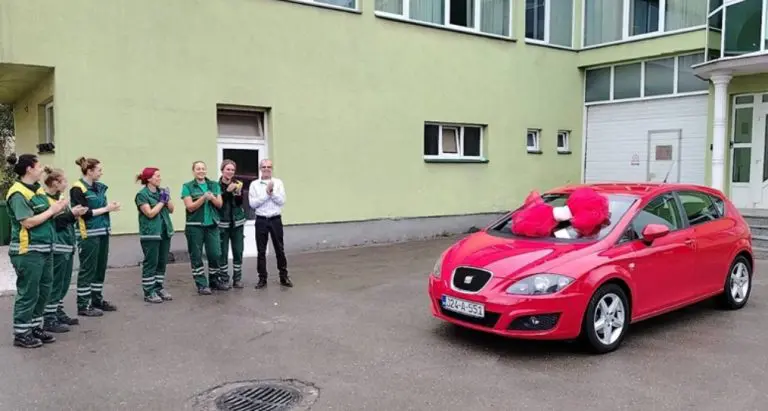 Za 20 godina lojalnosti, firma Edinu kupila automobil