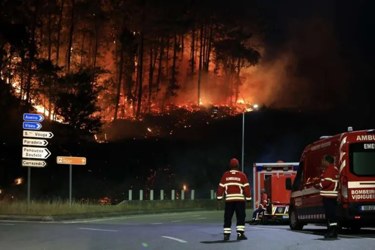 Dok se na jednom kraju Evrope bore sa poplavama, na drugom kraju bjesne smrtonosni požari