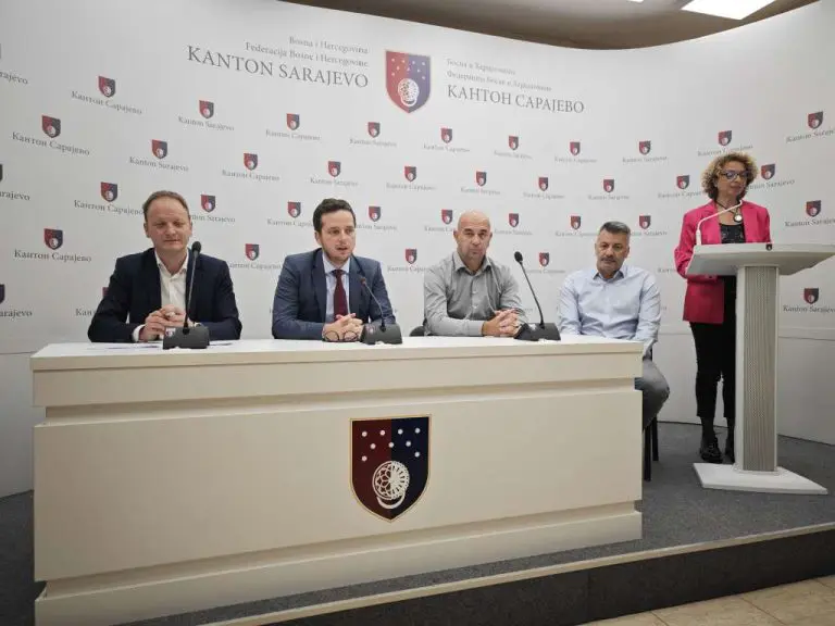 Šta Vlada Kantona Sarajevo treba (na)učiti od Vlade Hrvatske?