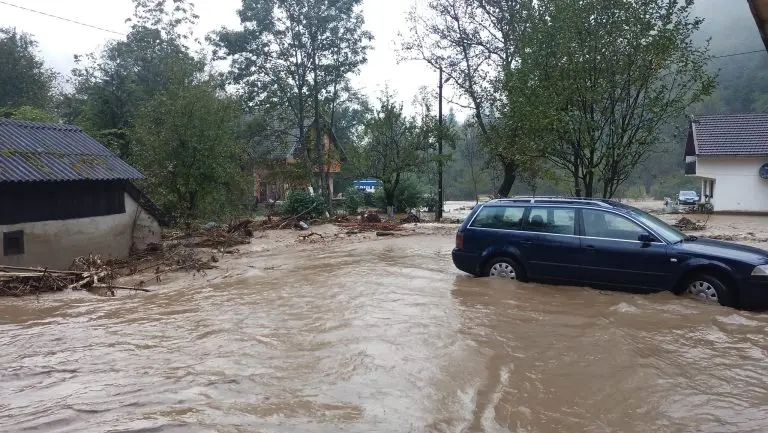 Solidarnost: FK Borac donira novac za poplavljena područja 