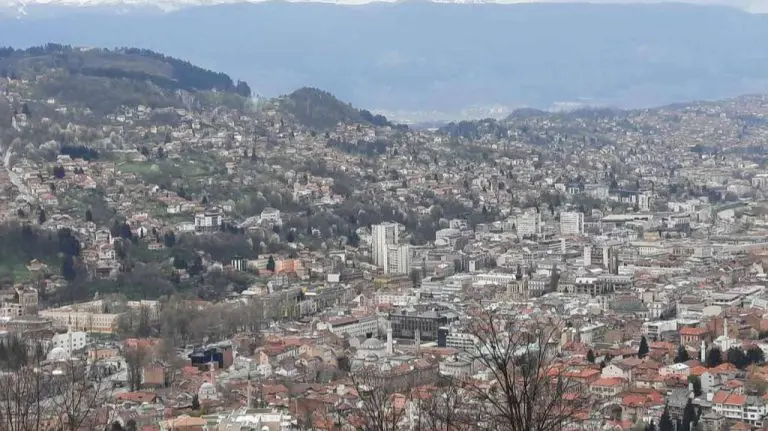 I dalje prisutne duboke pukotine te dolazi do pojave oticanja vode iznad lokaliteta “Curine njive-igralište”