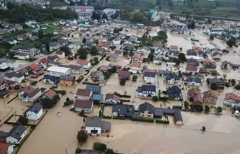 UPOZORENJE! Velike padavine stižu: Očekuju se poplave i klizišta u ovim gradovima!