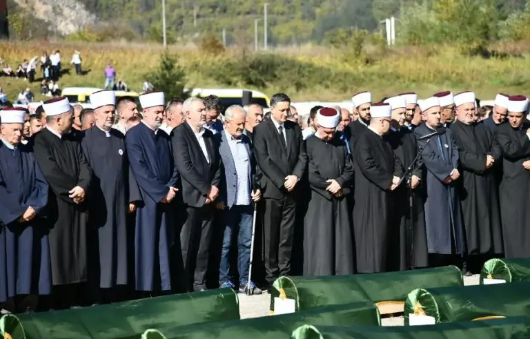 Jablanica: Počela dženaza žrtvama poplava