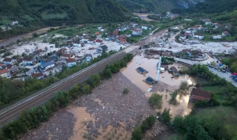 “Pomozi.ba” objavila adrese punktova za prikupljanje pomoći u Sarajevu, Mostaru, Bihaću i Travniku