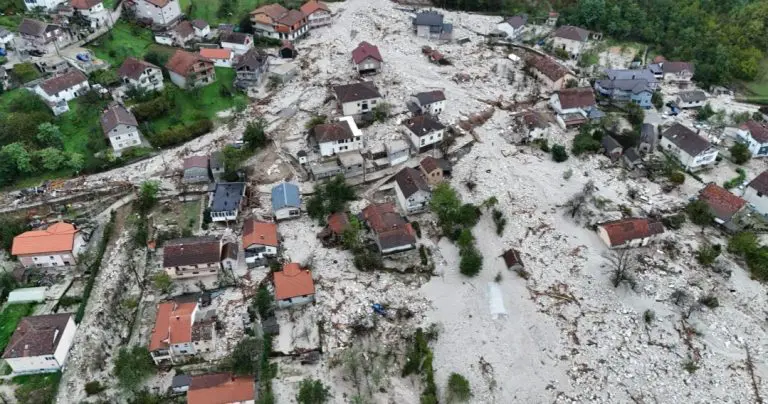 Porastao broj poginulih u poplavama u BiH