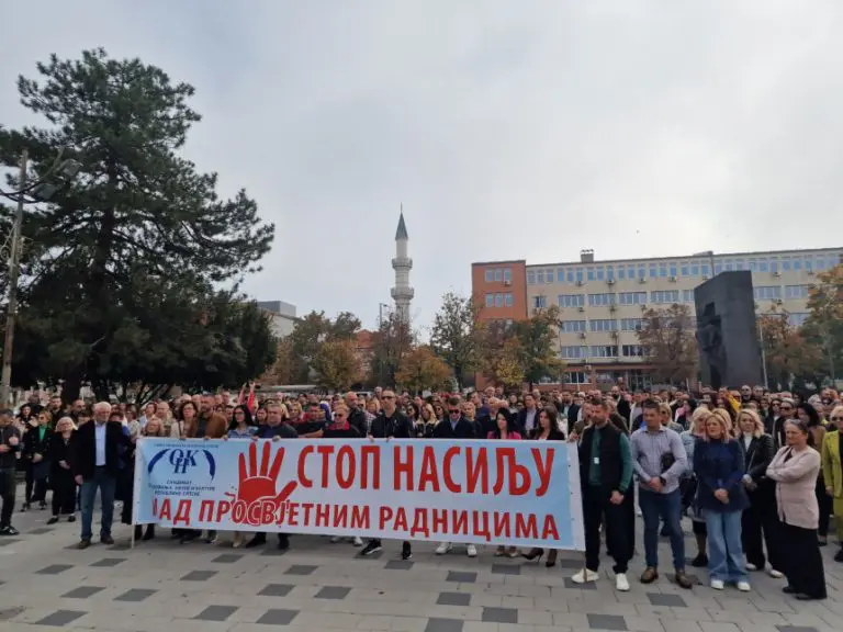 Održan protest: “Stop nasilju nad prosvjetnim radnicima”