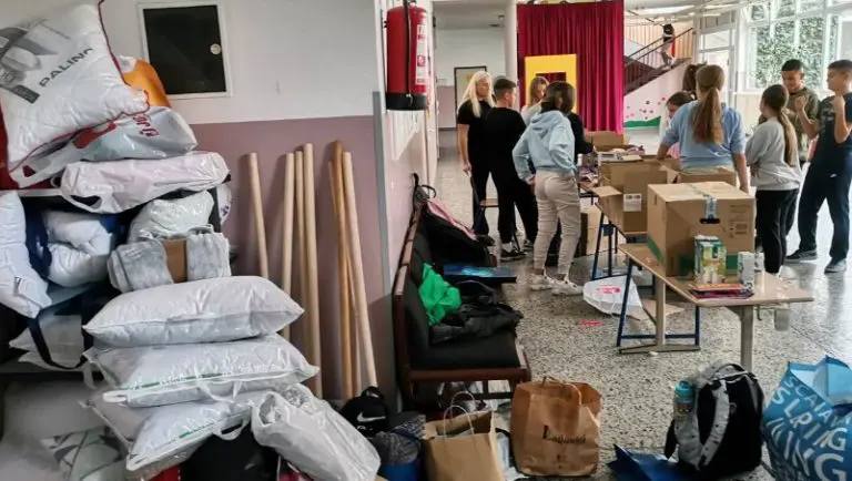 Učenici iz Doboja prikupili pomoć za opštine iz FBiH pogođene poplavama
