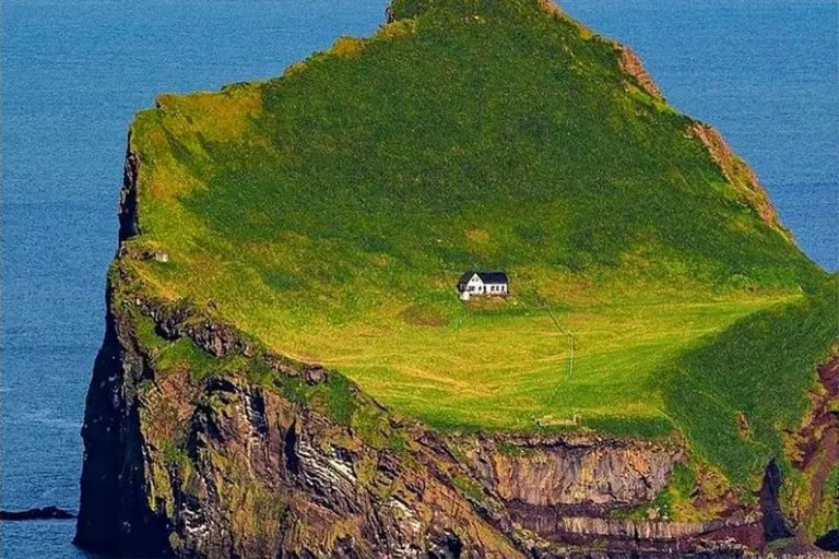 Ovo je najusamljenija kuća na svijetu: Za nju se vežu razni mitovi, evo šta je istina (VIDEO)