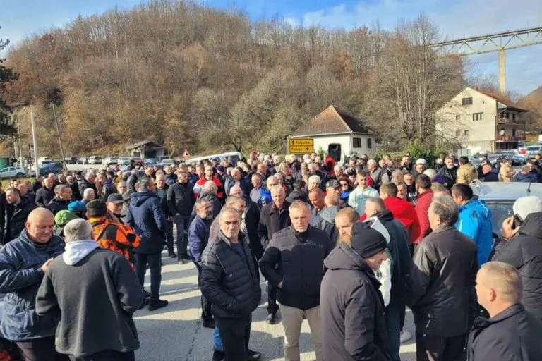 Protest u Crnoj Gori: “Ko i iz kakvih pobuda štiti Aliju Balijagića”