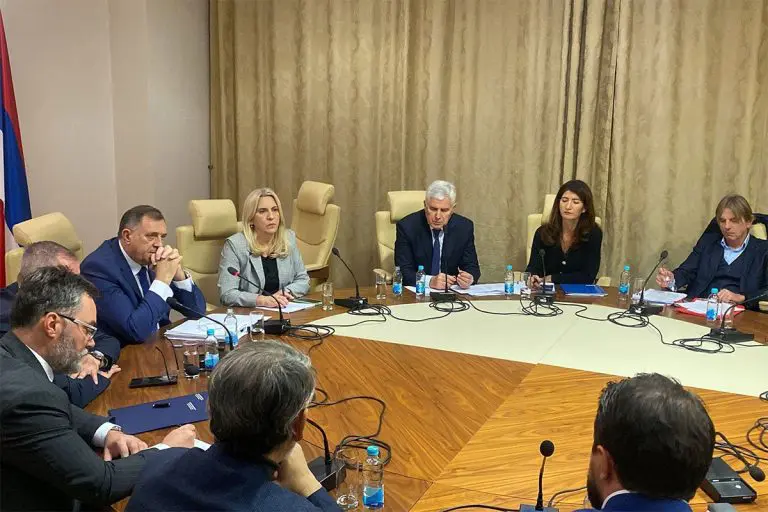 Šta će biti s Dodikovim pozivom: Sastanak u Doboju ne sluti na uspjeh