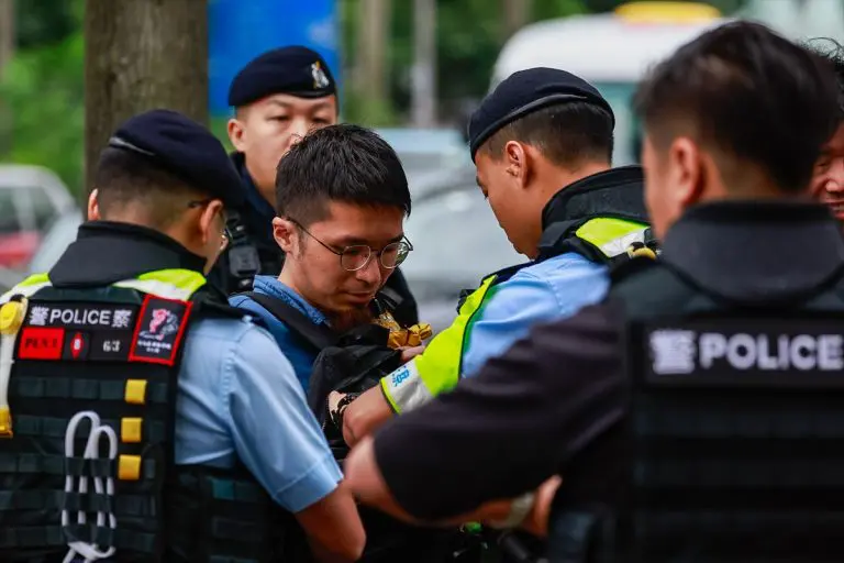 Hong Kong: Na zatvorske kazne osuđeno 45 prodemokratskih aktivista