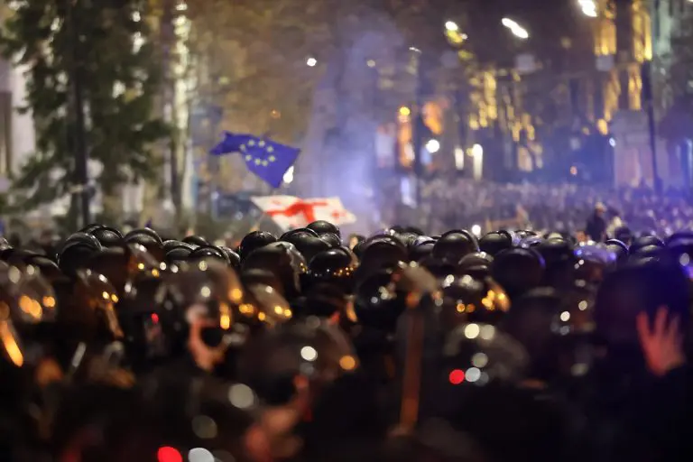 Proruski predsjednik Gruzije položio zakletvu, masivni protesti u Tblisiju