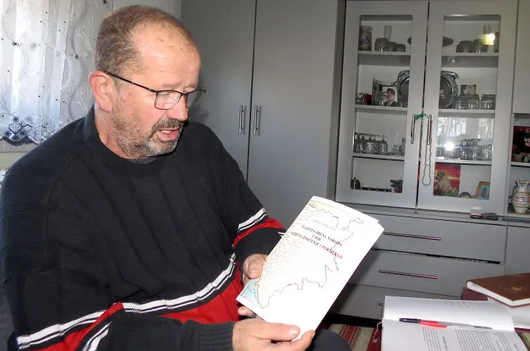 Komšije ga zovu Akademik: Svestrani Ishak sakupio i objavio 364.000 prezimena, inpiraciju našao u svim narodima i narodnostima s prostora BiH