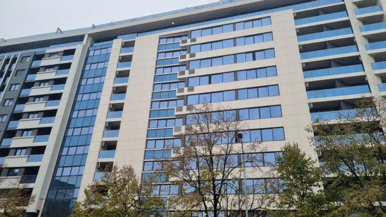 Šta se dešava s kupovinom “kumovske zgrade”?