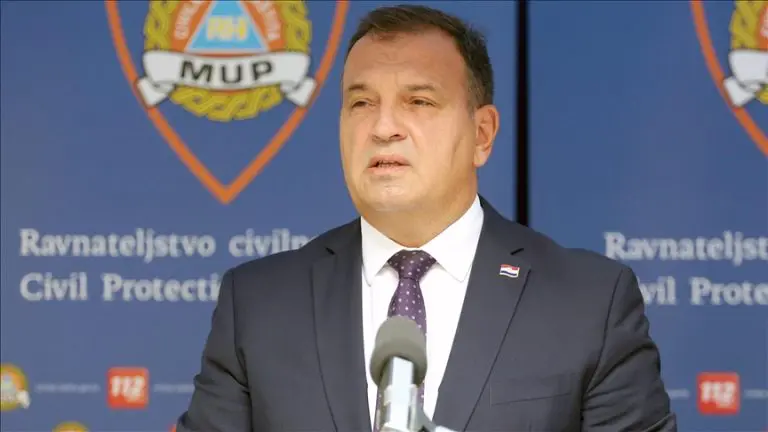 Beroš u Remetincu dobio samicu, šetnju po “kavezu” i televizor