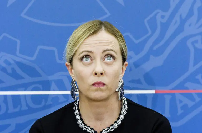 U Italiji uhapšeno 12 osoba, osumnjičeni da su planirali atentat na Đorđu Meloni