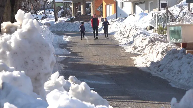 Snježna kataklizma: Posljedice, solidarnost i pitanje kriznog upravljanja