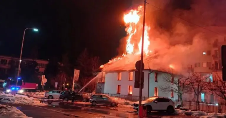 Brčko: Izgorjela Hadži Pašina džamija