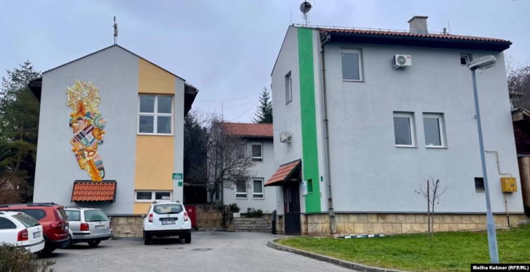 Batine, uvrede, kupanje ledenom vodom: Ko zlostavlja štićenike u SOS domu za djecu bez roditelja u Sarajevu!?