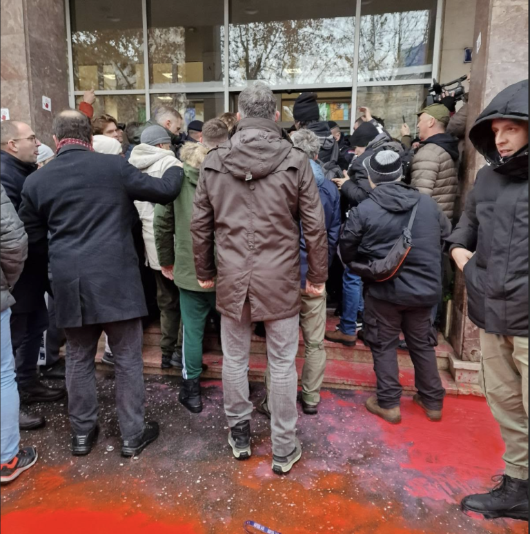 BEOGRADSKA SLUŽBA BEZBJEDNOSTI: Hoće li Aleksandar Šapić legalizovati dejstvo batinaša i huligana?