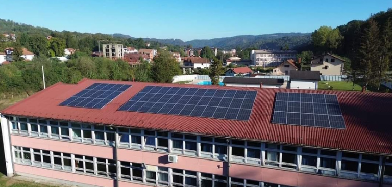 56 solarnih elektrana na udaru: Elektroprivreda RS blokira pravo na energiju, pokreću se tužbe
