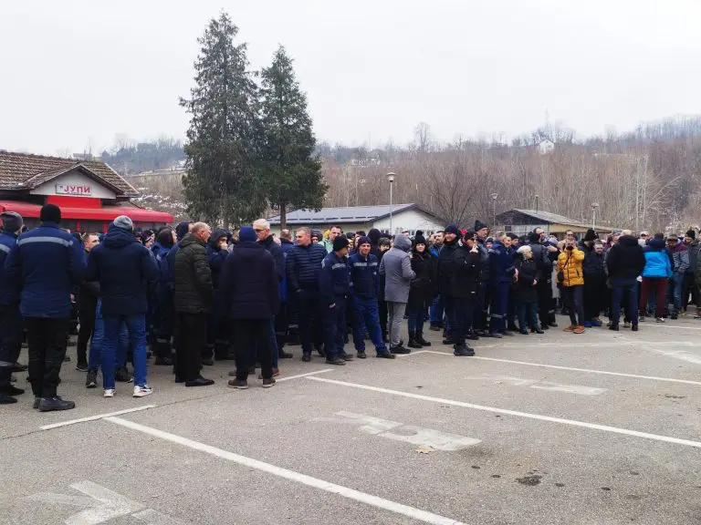 Protesti u RiTE Ugljevik: Radnici traže vraćanje koncesije i ostavke uprave