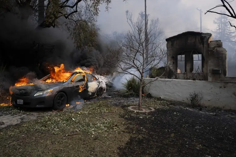 Kuće slavnih osoba u Los Angelesu izgorjele do temelja: “Sve je nestalo!”