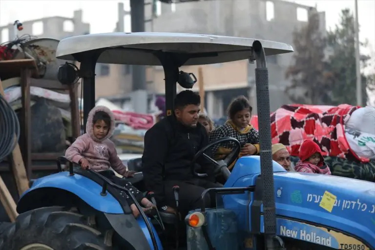 Desetine hiljada protjeranih Palestinaca vraćaju se na sjever Gaze