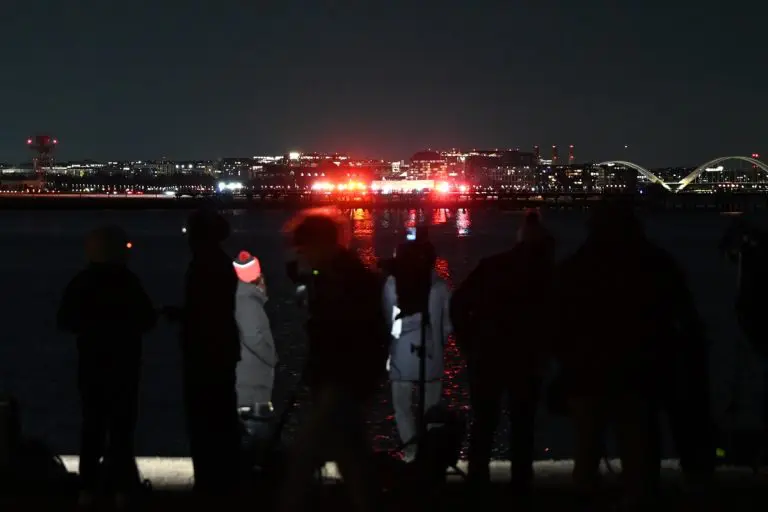 Kremlj potvrdio smrt ruskih državljana u avionskoj nesreći u Washingtonu