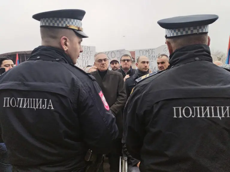 Protest protiv hapšenja gradonačelnika Ljubiše Petrovića