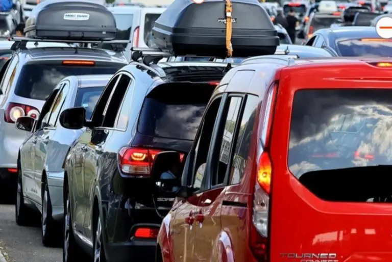 INFORMIŠITE SE NA VRIJEME: Gužve na graničnim prelazima širom regiona