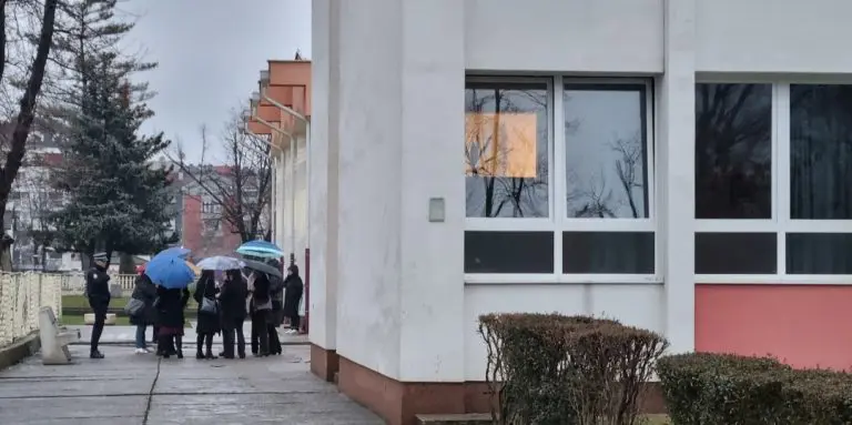 Dojave o postavljenim bombama u školama u Banjaluci, nema prve smjene