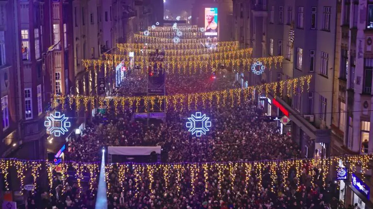 Na dočeku Nove godine u Sarajevu prisustvovalo 55.000 ljudi (FOTO)