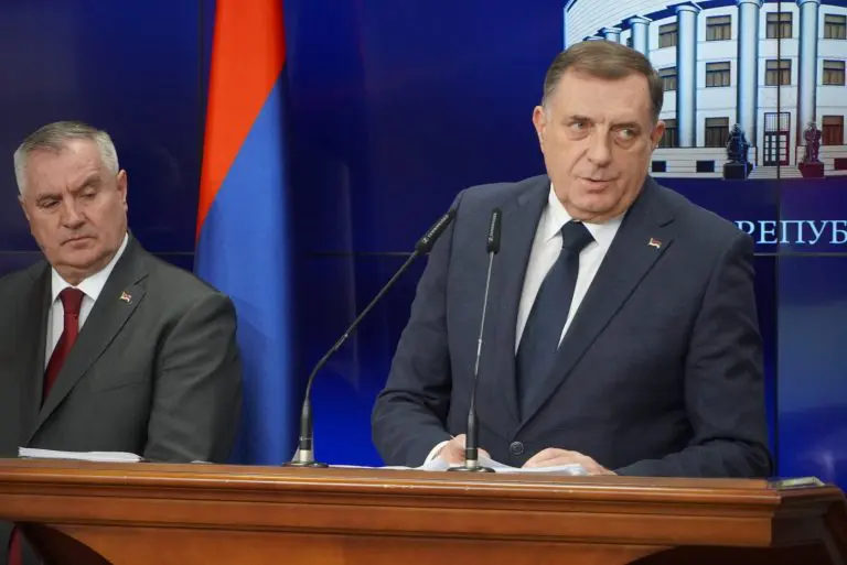 Prvo Dodikovo obraćanje nakon odsustva: “Vraćam se na posao”