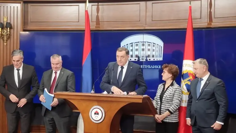 DODIК: Od aprila povećanje plata budžetskim korisnicima