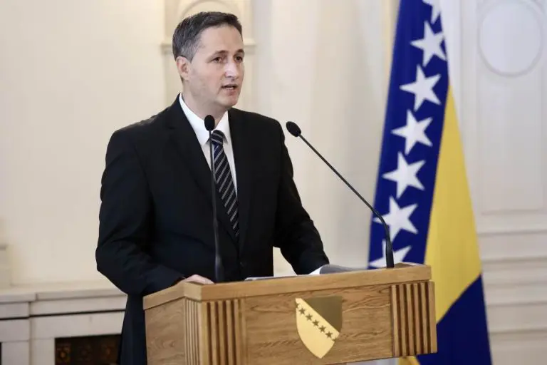 Bećirović iz Pariza: Ne smije se dozvoliti slabljenje Ustavnog suda BiH i OHR-a