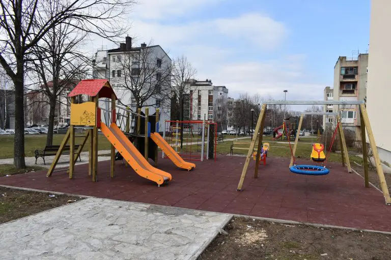 Livno dobilo inkluzivno igralište i raskrsnice prilagođene za osobe s poteškoćama u kretanju