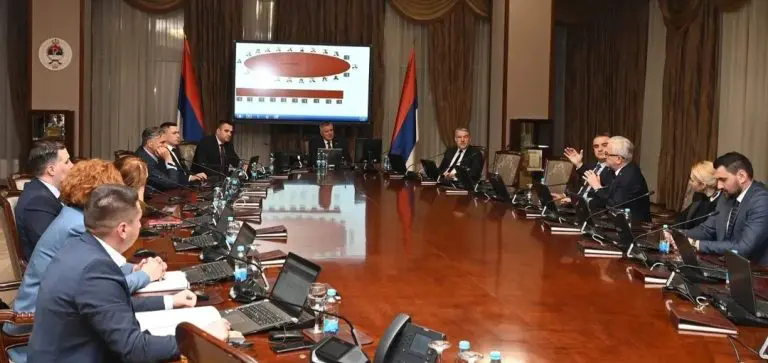 Vlada: Preduzećemo sve mjere s ciljem zaštite institucija, imovine i interesa građana Republike Srpske