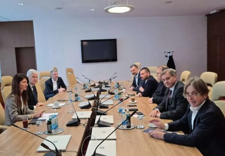 Čović i lideri Trojke: Mir i sigurnost u BiH ne smiju se dovoditi u pitanje