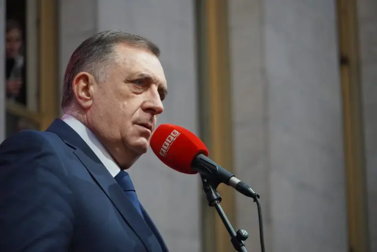 Dodik žestoko izvrijeđao BN televiziju, Šarovića, PDP…