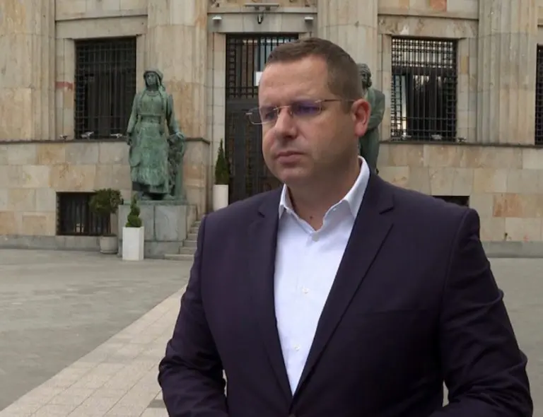 “Republika Srpska neće izlaziti iz institucija BiH”