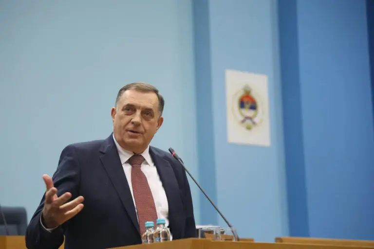 Dodik više nije predsjednik! SNSD i njihovi sateliti u NSRS odlučili da idu na izbore!