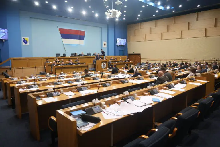 NSRS: Usvojen Prijedlog zakona o neprimjenjivanju zakona i zabrani djelovanja vanustavnih institucija BiH