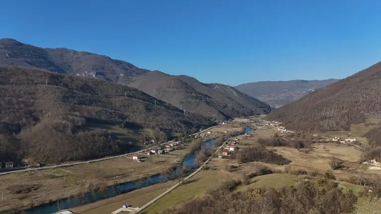 MINISTARSTVO IZDALO SPORNO RJEŠENJE: Podnesena tužba protiv rješenja o produženju geoloških istraživanja u Jezeru