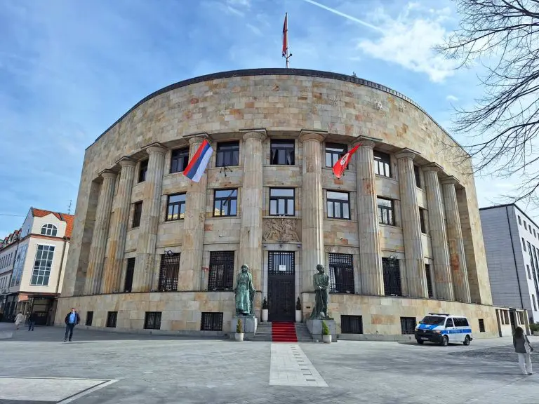 Dodik, Stevandić i Višković se obraćaju javnosti